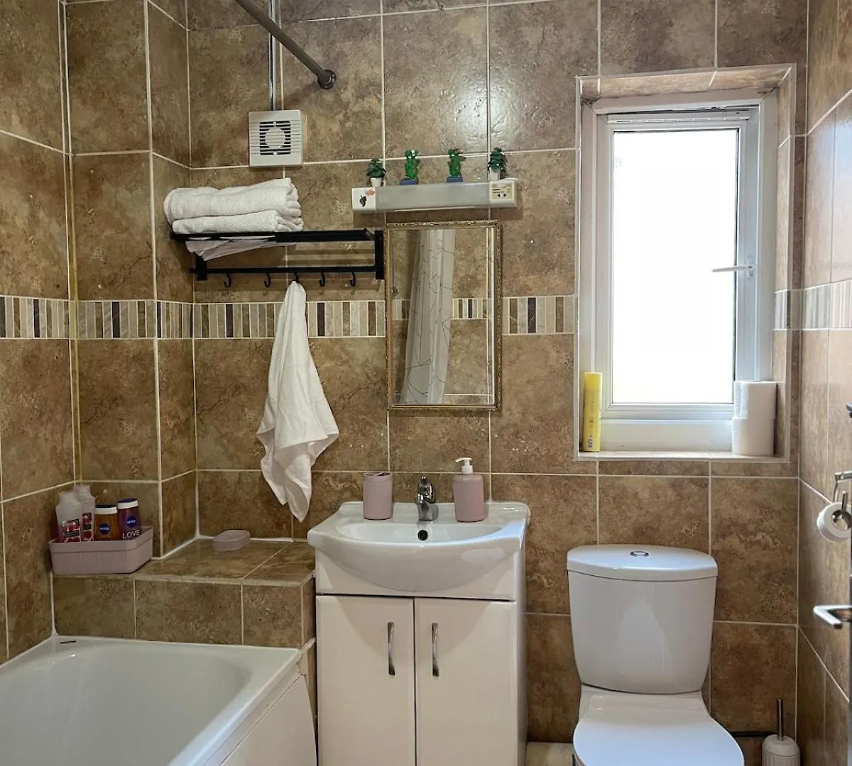 5 Bedroom House - 10 Beds - City Centre - Parking Cardiff