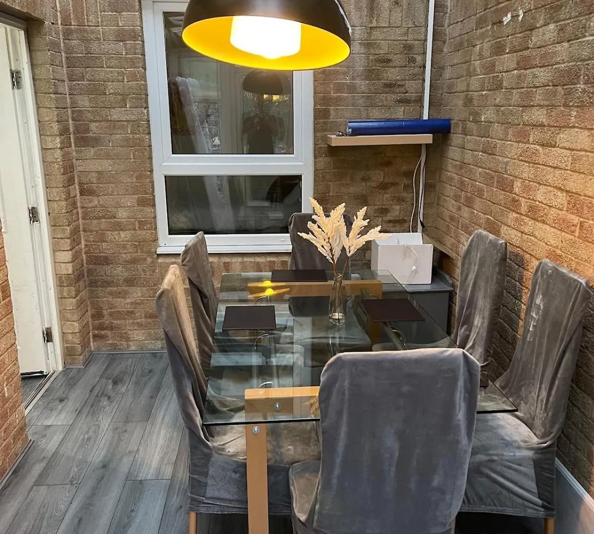 5 Bedroom House - 10 Beds - City Centre - Parking Cardiff Holiday home