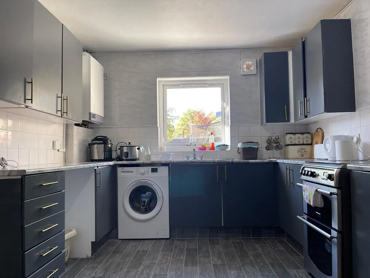 5 Bedroom House - 10 Beds - City Centre - Parking Cardiff Verenigd Koninkrijk