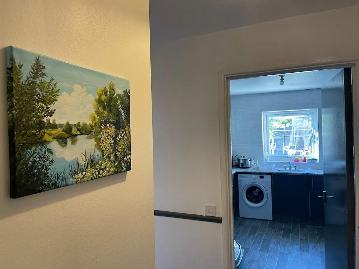 5 Bedroom House - 10 Beds - City Centre - Parking Cardiff